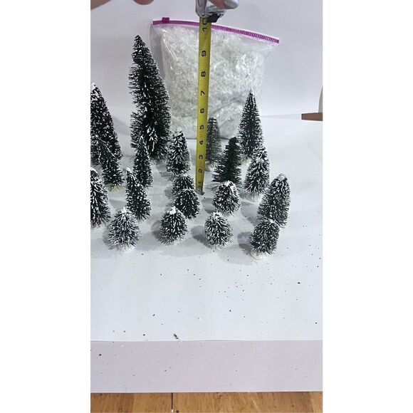 LEMAX HOLIDAY TIME CHRISTMAS VILLAGE BOTTLE NECK CHRISTMAS TREES SET 19 W/ SNOW - Picture 8 of 10